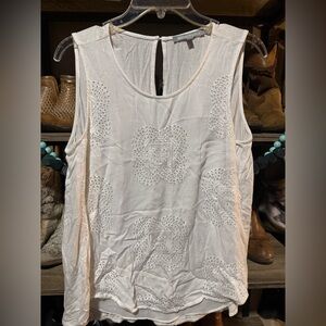 Daniel Rainn size medium